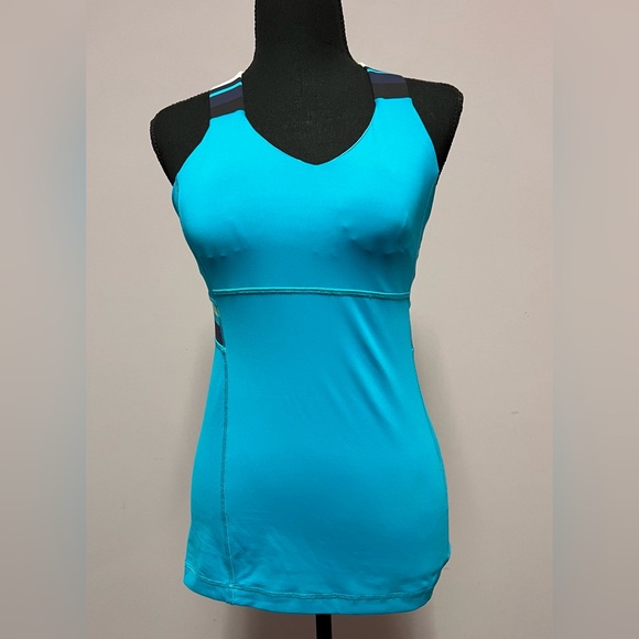 NEW Lululemon BLUE Tank HALTER Cross BACK 6 Women - Picture 1 of 6